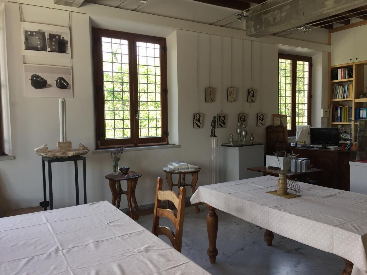 Galleria Ars Apua Bed & Breakfast Carrara Exterior photo